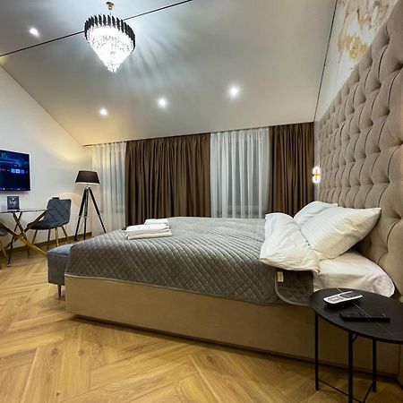 Myfreedom Lux Апартаменти Центр Вул Євгена Чикаленка 33 М Хрещатик Kiev Exterior foto