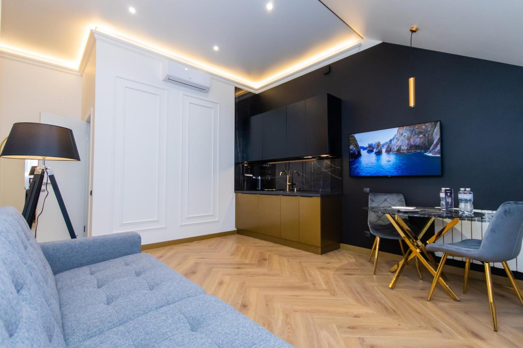 Myfreedom Lux Апартаменти Центр Вул Євгена Чикаленка 33 М Хрещатик Kiev Exterior foto